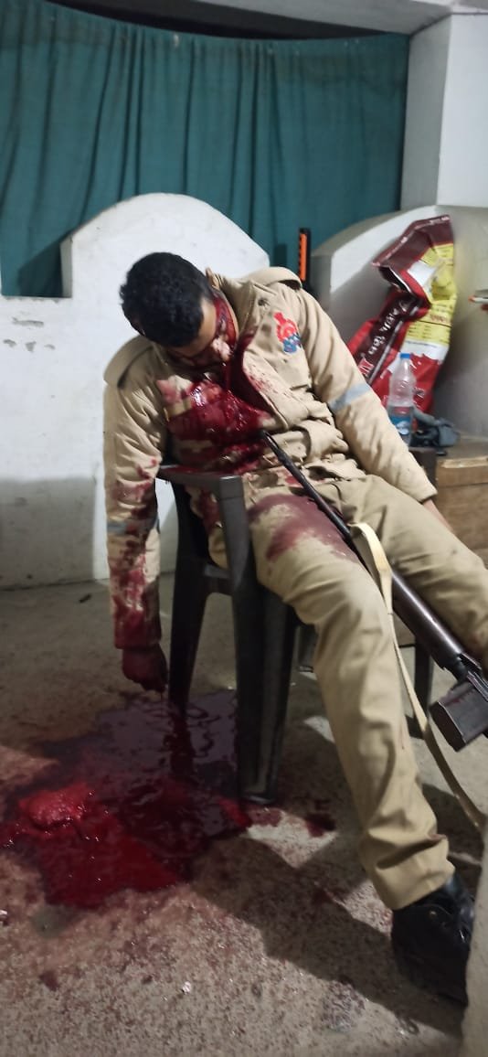  एसपी आवास पर तैनात कांस्टेबल ने गोली मारकर की आत्महत्या,