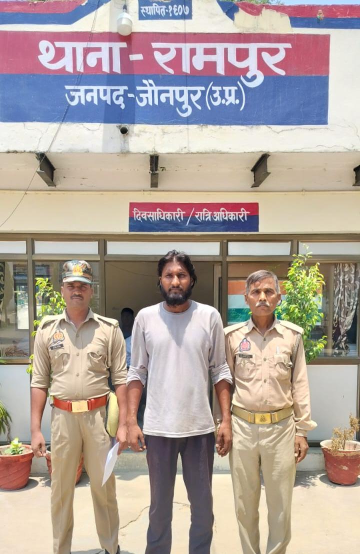 जानलेवा हमले और एससी/एसटी एक्ट के आरोपी को रामपुर पुलिस ने किया गिरफ्तार