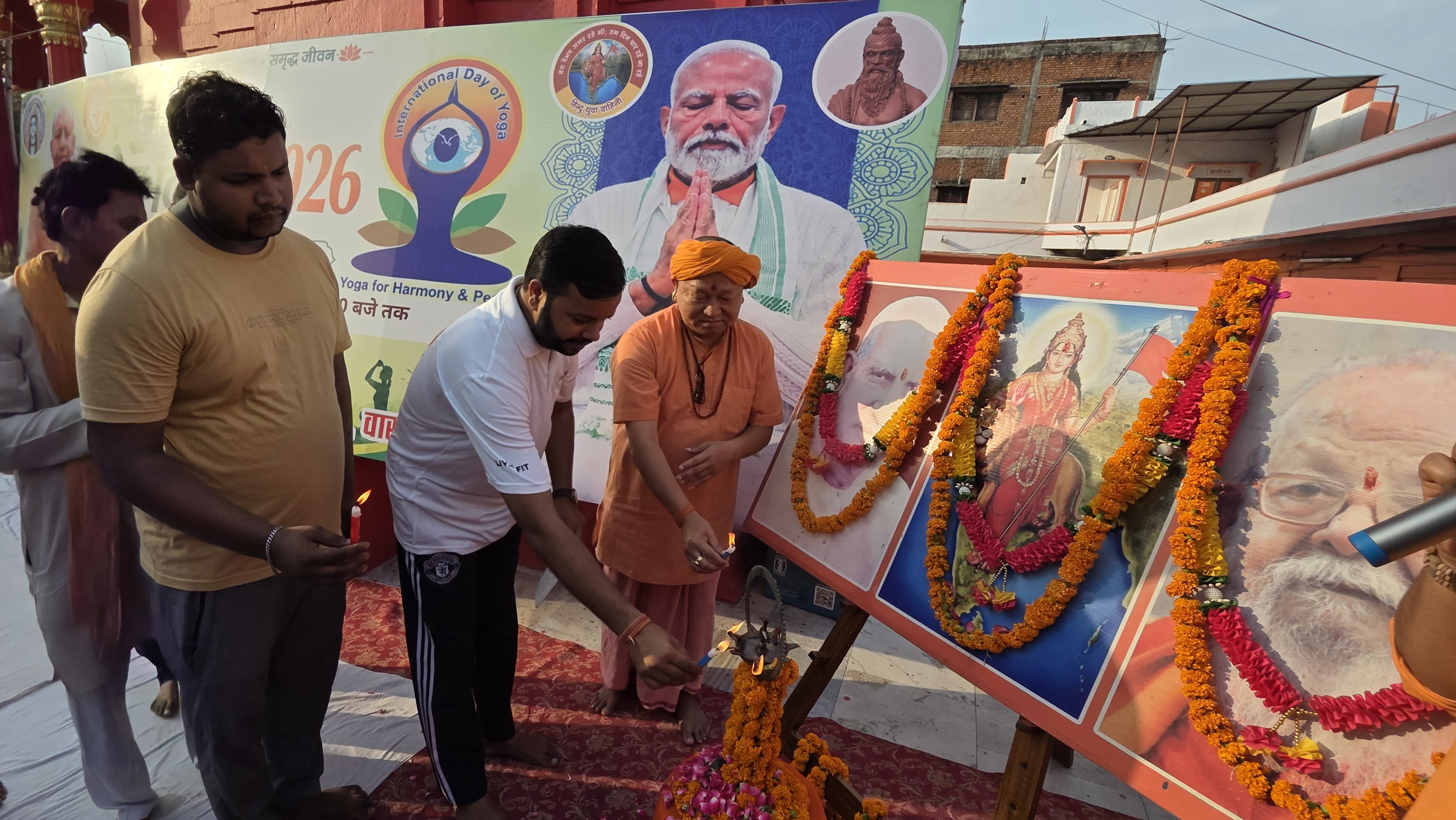 गोरखनाथ मंदिर में अन्तर्राष्ट्रीय योग दिवस पर तीन दिवसीय योग शिविर का हुआ शुभारम्भ 