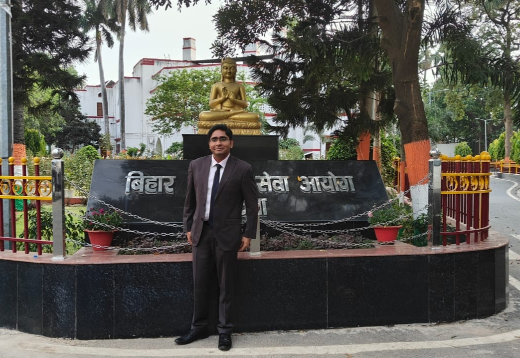 सिधवन के लाल राम कुमार मिश्र बिहार पीसीएस में एसडीएम पद पर चयनित, जौनपुर का बढ़ाया मान