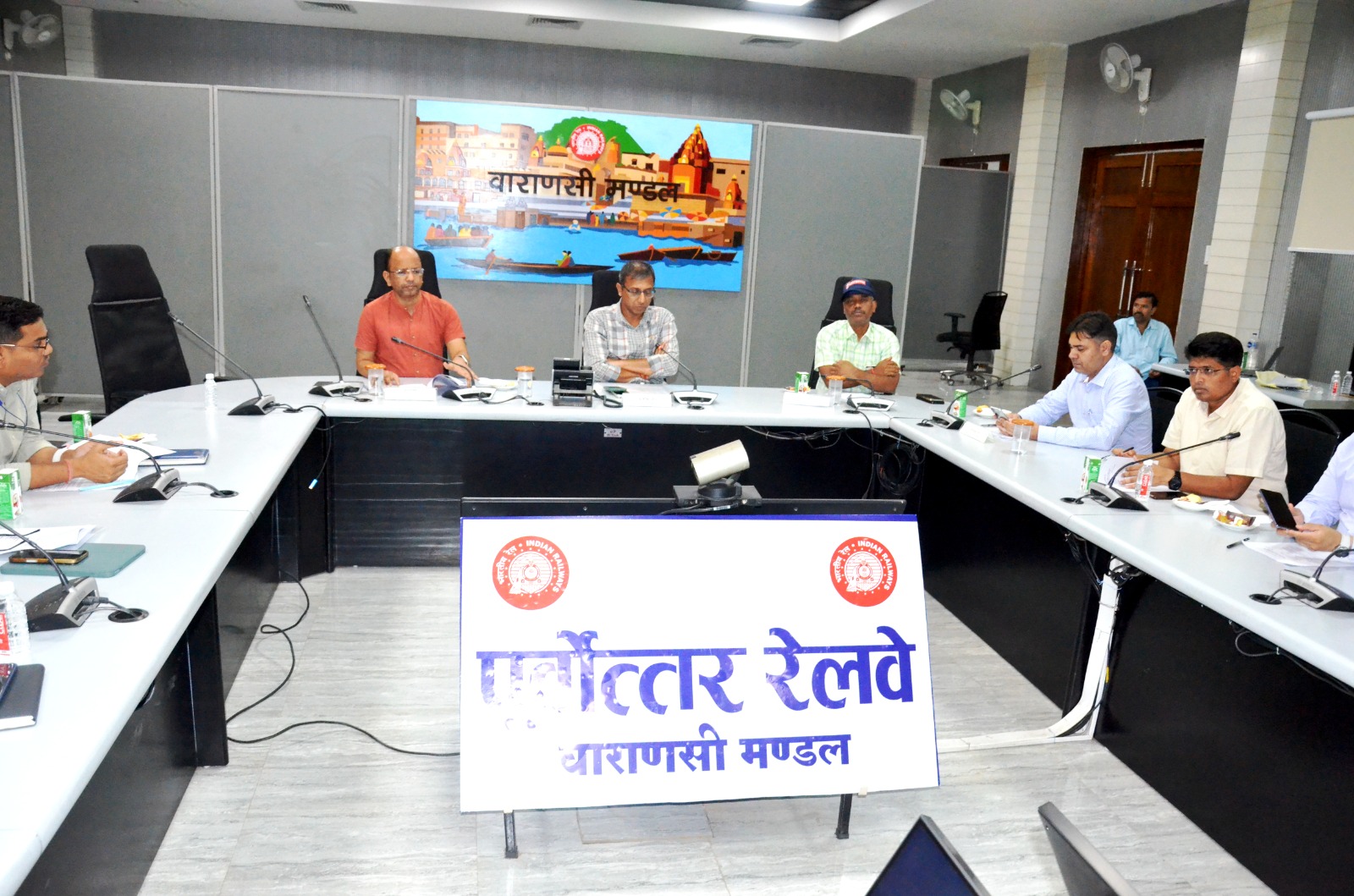 वाराणसी मंडल में राजभाषा हिंदी को मिला नया प्रोत्साहन,अधिकारियों की हिंदी प्रश्नोत्तरी प्रतियोगिता आयोजित