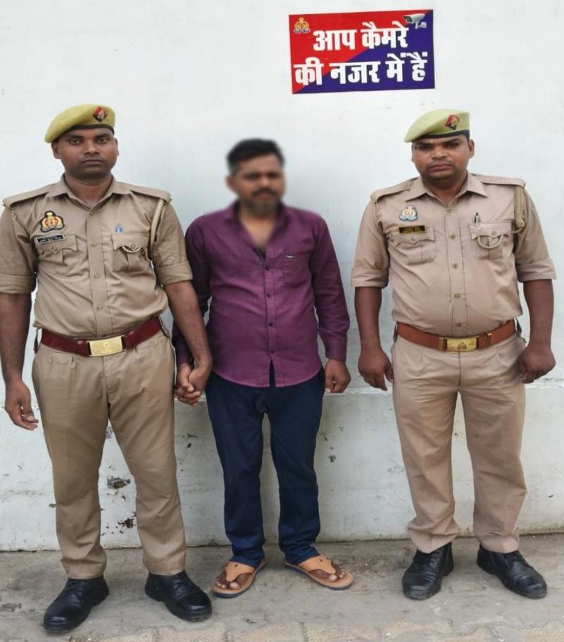 शिवपुर पुलिस ने मन्दिर से घण्टा चोरी करने वाले अभियुक्त को किया गिरफ्तार 
