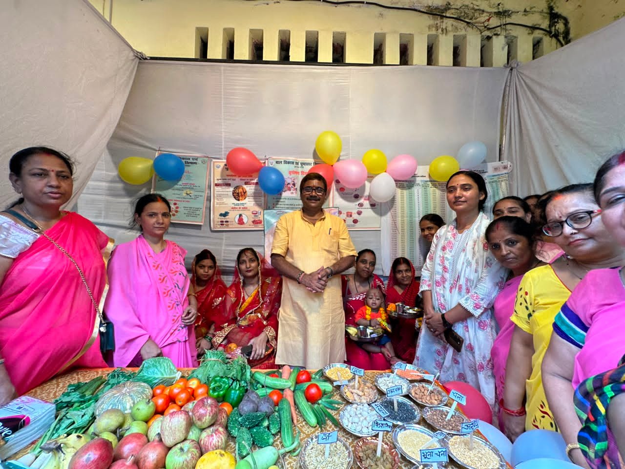  दक्षिणी विधानसभा स्थित पियरिकला वार्ड के कबीरचौरा कम्पोजिट विद्यालय में लाभार्थी कैम्प का आयोजन किया गया।