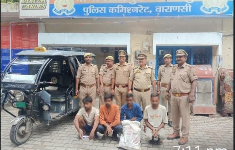 लालपुर पुलिस ने घर में चोरी करने वाले चार शातिर चोरों को किया गिरफ्तार 