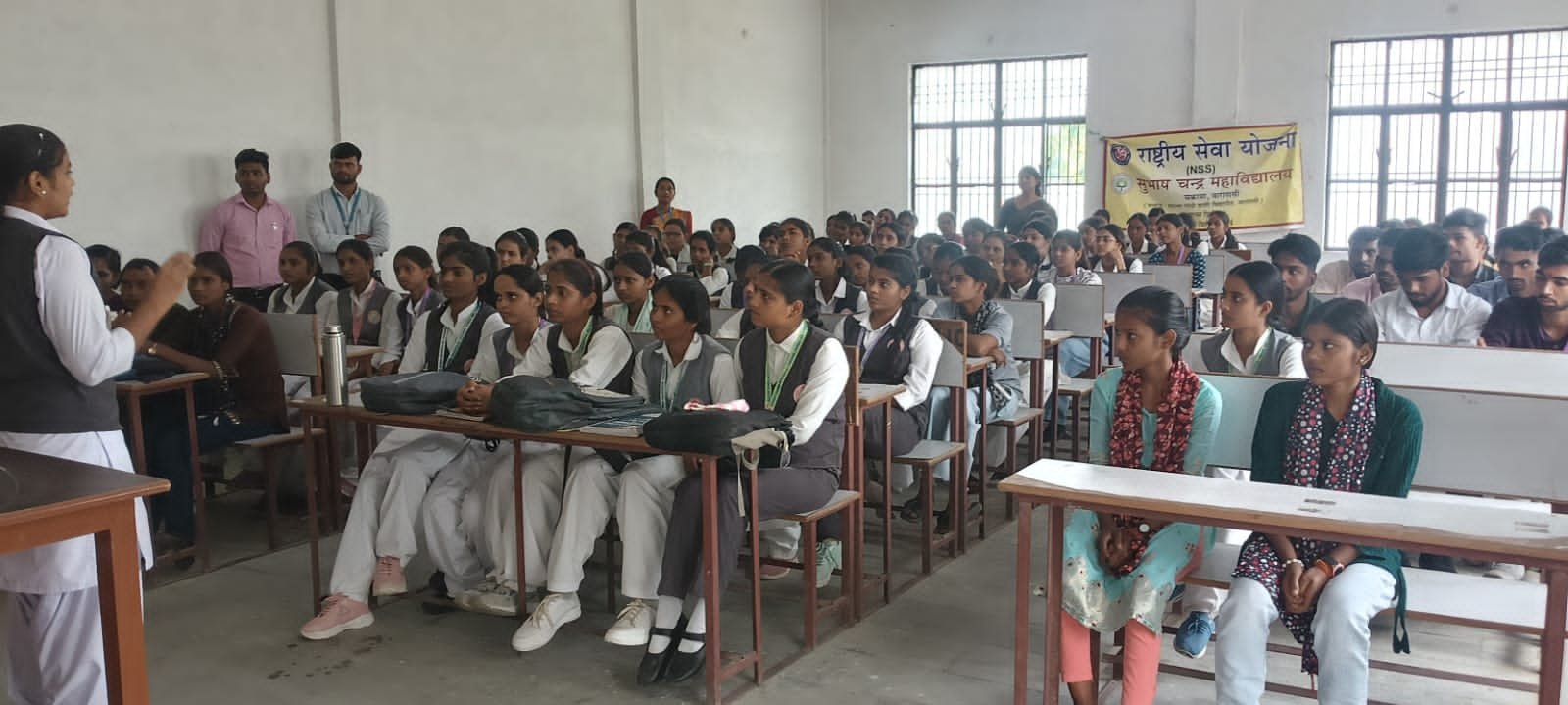 महिला हेल्पलाइन एवं साइबर सुरक्षा सहायता सेवा की जानकारी